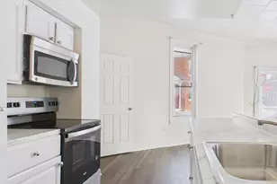 63-65 E Penn St, Carlisle, PA 17013 - Photo 6