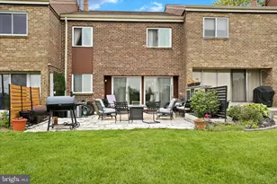 8 Campbell Pl, Camp Hill, PA 17011 - Photo 36