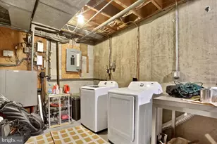 8 Campbell Pl, Camp Hill, PA 17011 - Photo 34
