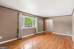 18 Chestnut St, Camp Hill, PA 17011 - Photo 8