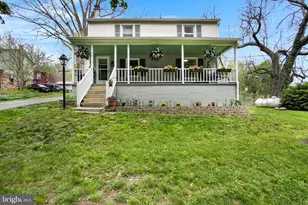 74 Beechcliff Dr, Carlisle, PA 17015 - Photo 2