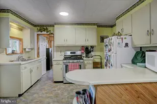 351 E Burd St, Shippensburg, PA 17257 - Photo 12
