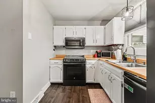 1011 Northfield Dr, Carlisle, PA 17013 - Photo 6