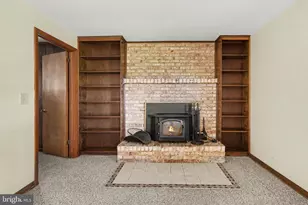 1911 Mary Ln, Carlisle, PA 17013 - Photo 4