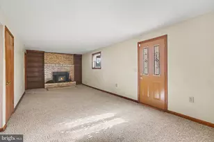 1911 Mary Ln, Carlisle, PA 17013 - Photo 2