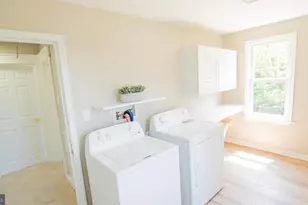 9 Oakwood Cir, Camp Hill, PA 17011 - Photo 10