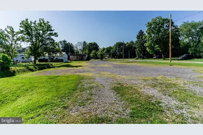 240 W King Street, Shippensburg, PA 17257 - Photo 6