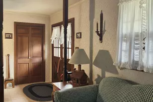 516 N Earl St, Shippensburg, PA 17257 - Photo 2