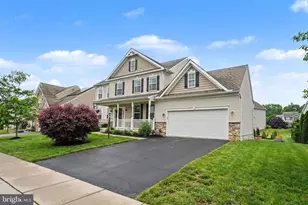 18 Oyster Bay Dr, Mechanicsburg, PA 17050 - Photo 2