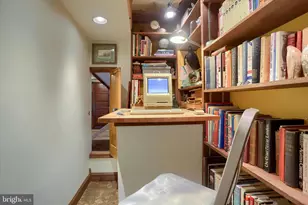 310 E Main St, Mechanicsburg, PA 17055 - Photo 28