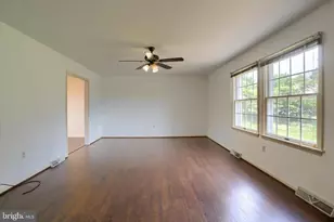825 Ridgewood Dr, Mechanicsburg, PA 17050 - Photo 6