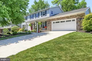831 Ridgewood Dr, Mechanicsburg, PA 17050 - Photo 4