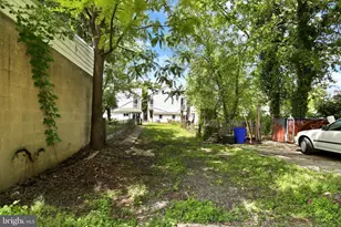 256 E Louther St, Carlisle, PA 17013 - Photo 32