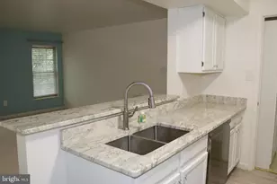 5401 Oxford Dr, Mechanicsburg, PA 17055 - Photo 16