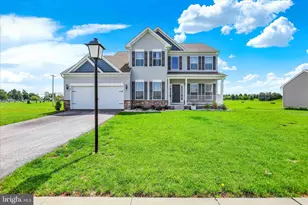 69 Bennington Wy, Carlisle, PA 17013 - Photo 2