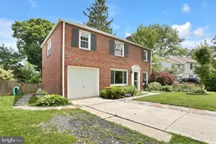 1302 Chatham Rd, Camp Hill, PA 17011 - Photo 2