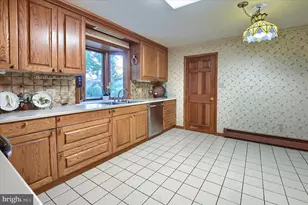 309 Candle Light Dr, Camp Hill, PA 17011 - Photo 28