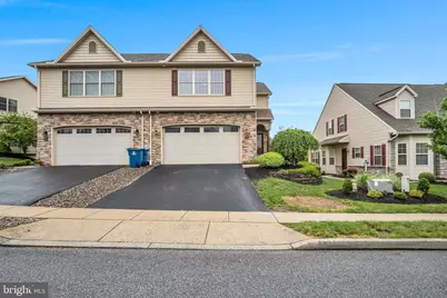 24 Crest View, Carlisle, PA 17013 - Photo 2