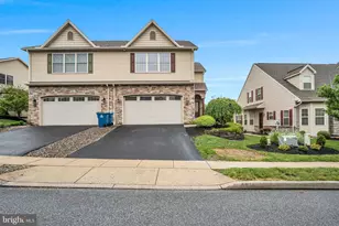 24 Crest View, Carlisle, PA 17013 - Photo 2
