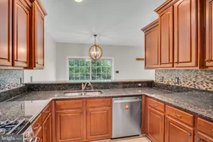 24 Crest View, Carlisle, PA 17013 - Photo 8