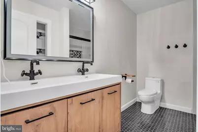 24 Crest View, Carlisle, PA 17013 - Photo 16