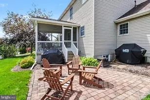 2205 Wynnwood Ct, Enola, PA 17025 - Photo 6