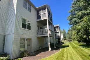 5225 Cobblestone Dr, Mechanicsburg, PA 17055 - Photo 4