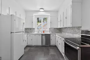 808 Walnut Ln, Carlisle, PA 17013 - Photo 6