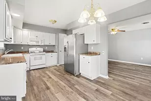 130 Sable Dr, Carlisle, PA 17013 - Photo 4