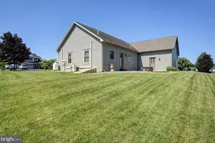 702 Southwood Dr, Shippensburg, PA 17257 - Photo 36