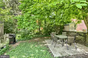 221 S Pitt St, Carlisle, PA 17013 - Photo 40