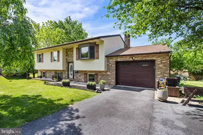 228 Woods Drive, Mechanicsburg, PA 17050 - Photo 2