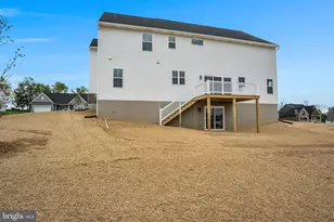 139 Berkshire Dr, Carlisle, PA 17015 - Photo 2