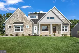 4 Old Moss Ln, Carlisle, PA 17013 - Photo 1