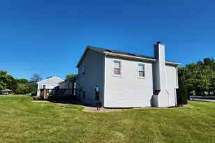 43 Wheatfield Dr, Carlisle, PA 17015 - Photo 4