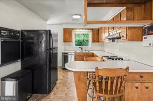 211 Fern Ave, Carlisle, PA 17013 - Photo 6