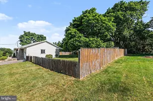 211 Fern Ave, Carlisle, PA 17013 - Photo 34