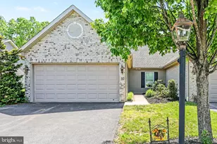 92 Keswick Dr, Mechanicsburg, PA 17050 - Photo 2