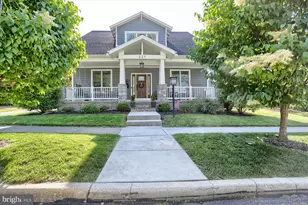 221 Wilson St, Carlisle, PA 17013 - Photo 2