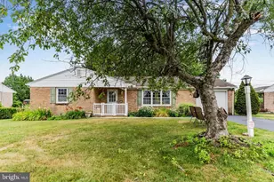 1516 Hemlock Ave, Carlisle, PA 17013 - Photo 1