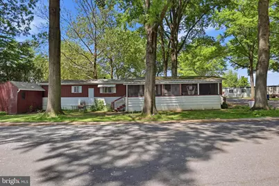 82 Malibu Boulevard, Carlisle, PA 17015 - Photo 2