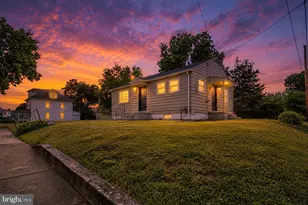 916 Market St, New Cumberland, PA 17070 - Photo 2