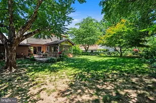 1204 Fleetwood Dr, Carlisle, PA 17013 - Photo 30