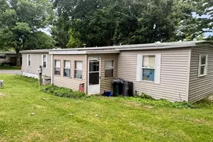 124 Shippensburg Mobile Estate, Shippensburg, PA 17257 - Photo 2