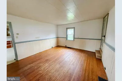 229 Chestnut Street, Mount Holly Springs, PA 17065 - Photo 2