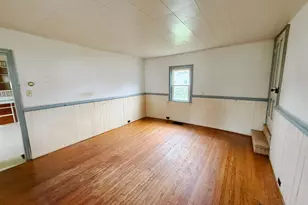 229 Chestnut St, Mount Holly Springs, PA 17065 - Photo 2