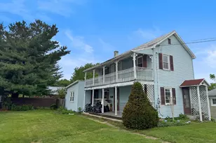 229 Chestnut St, Mount Holly Springs, PA 17065 - Photo 1