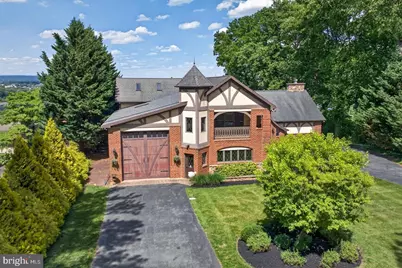 85 Greenwood Circle, Wormleysburg, PA 17043 - Photo 2