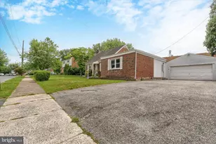 1933 Princeton Ave, Camp Hill, PA 17011 - Photo 2