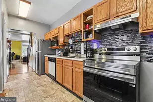 310 E North St, Carlisle, PA 17013 - Photo 4